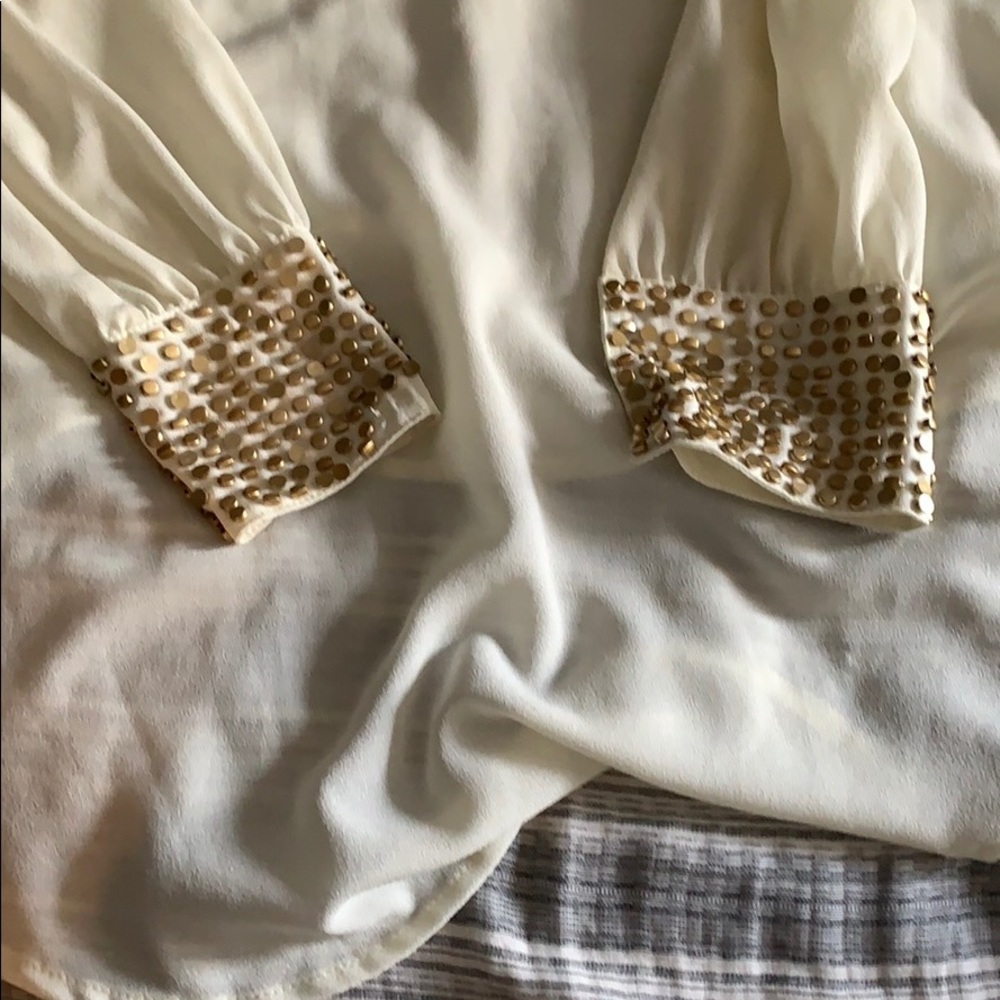 White blouse size small - Picture 3 of 3